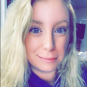 Meet your Posher, Mickayla